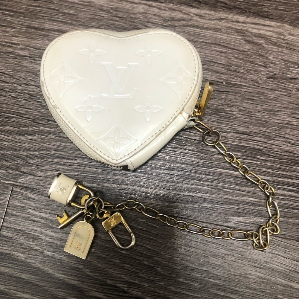 RARE VINTAGE Louis Vuitton Vernis Heart Coin Purse - Triple Lock Charms
